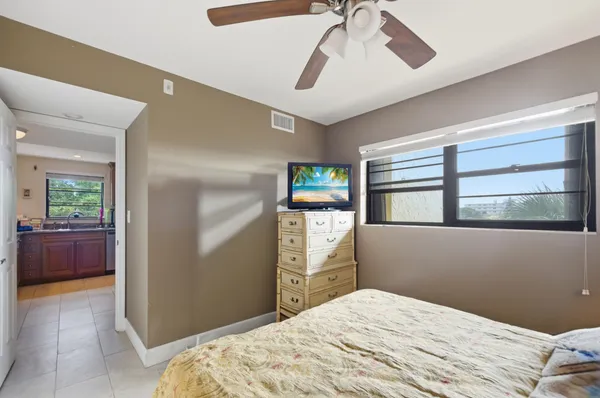 $2,250 | 367 South Federal Highway, Unit C426, Deerfield Beach, FL 33441