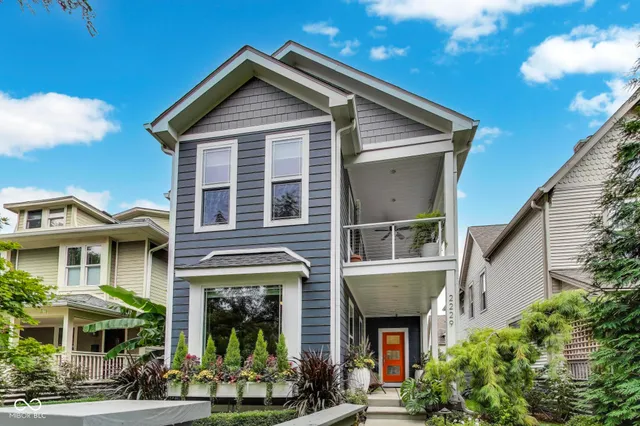 $795,000 | 2229 North Talbott Street, Indianapolis, IN 46205