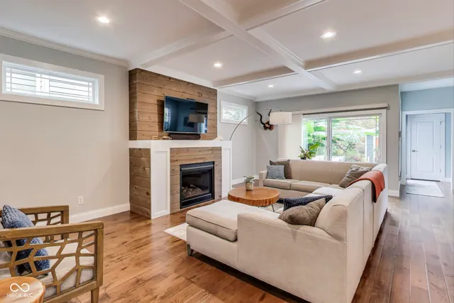 $795,000 | 2229 North Talbott Street, Indianapolis, IN 46205