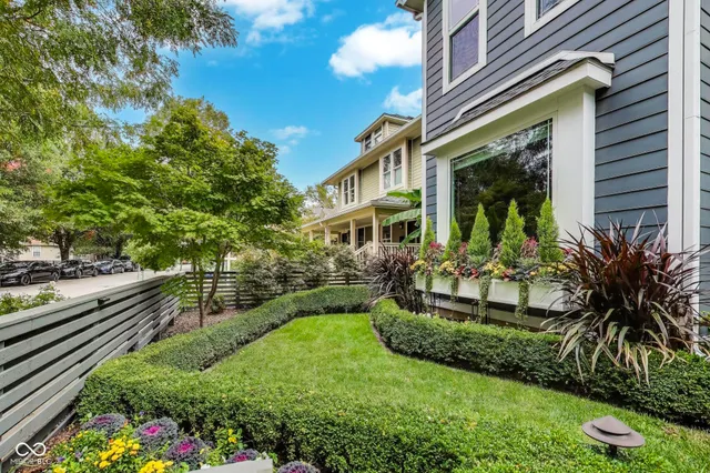 $795,000 | 2229 North Talbott Street, Indianapolis, IN 46205