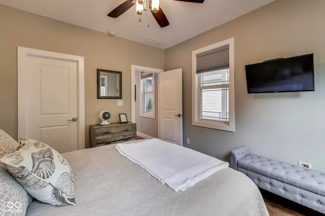 $795,000 | 2229 North Talbott Street, Indianapolis, IN 46205