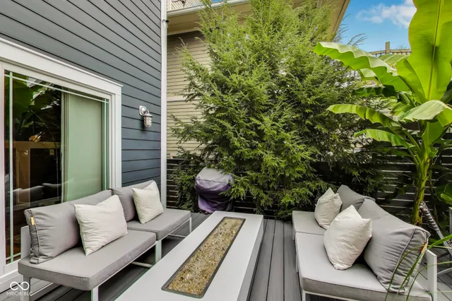 $795,000 | 2229 North Talbott Street, Indianapolis, IN 46205