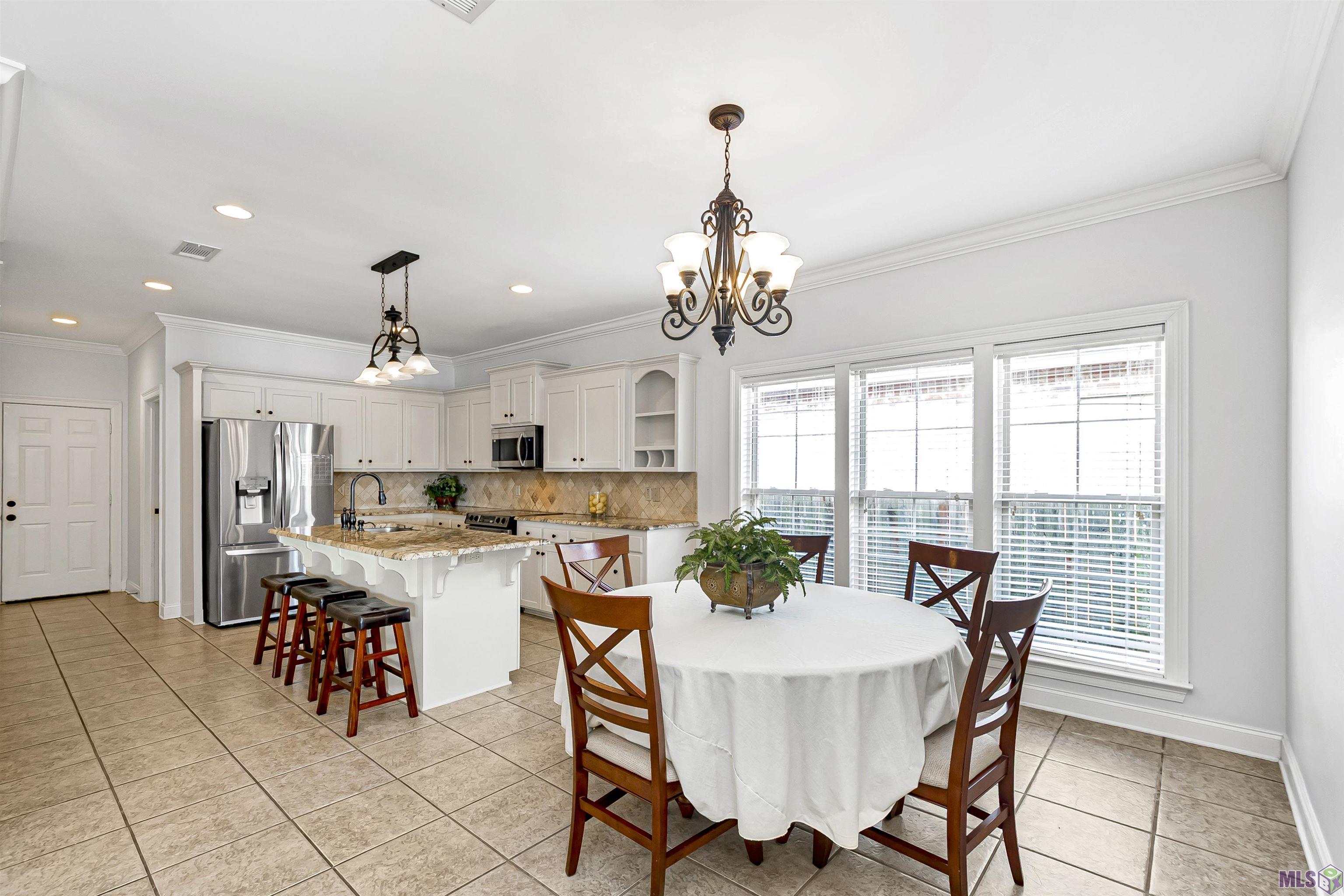 10710 Hill Pointe Avenue Baton Rouge, LA 70810 - Photo 8 of 37