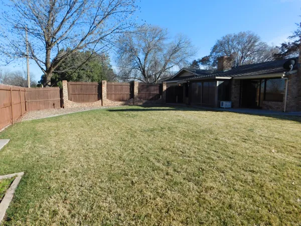 $399,000 | 1904 West Ave H, Muleshoe, TX 79347