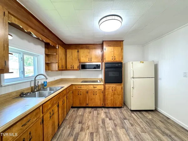 $106,500 | 1104 Little Prater Road, Grundy, VA 24614