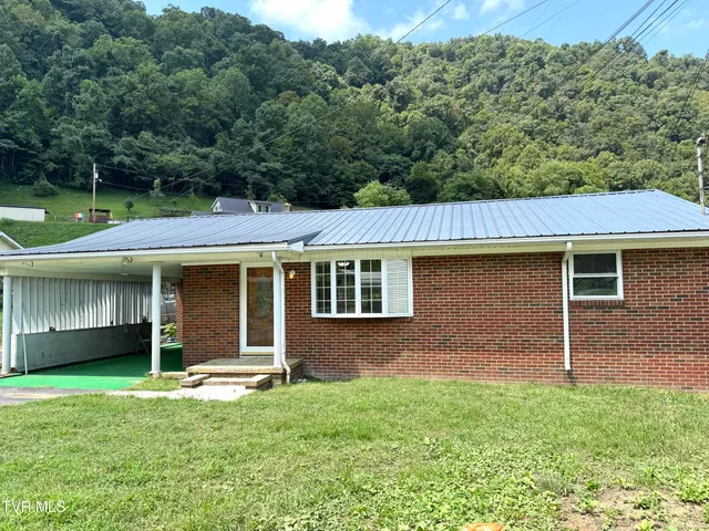 $110,000 | 1104 Little Prater Road, Grundy, VA 24614