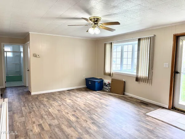 $106,500 | 1104 Little Prater Road, Grundy, VA 24614