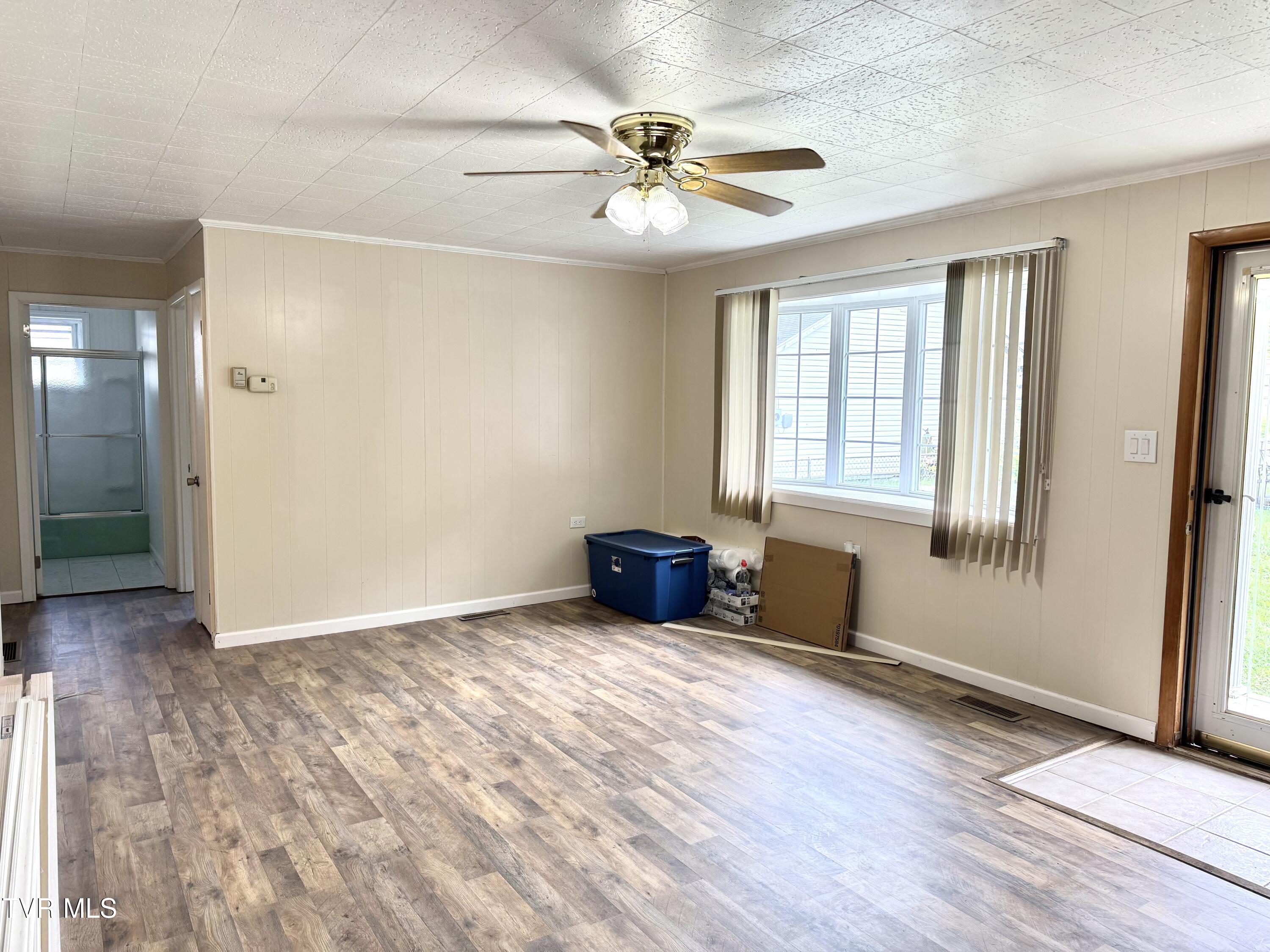 1104 Little Prater Road Grundy, VA 24614 - Photo 23 of 28 IMG_9158