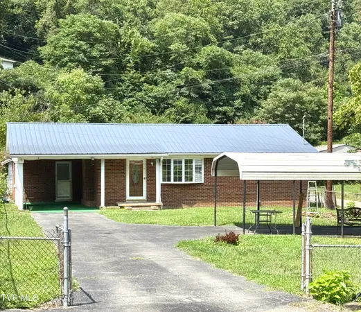 $106,500 | 1104 Little Prater Road, Grundy, VA 24614