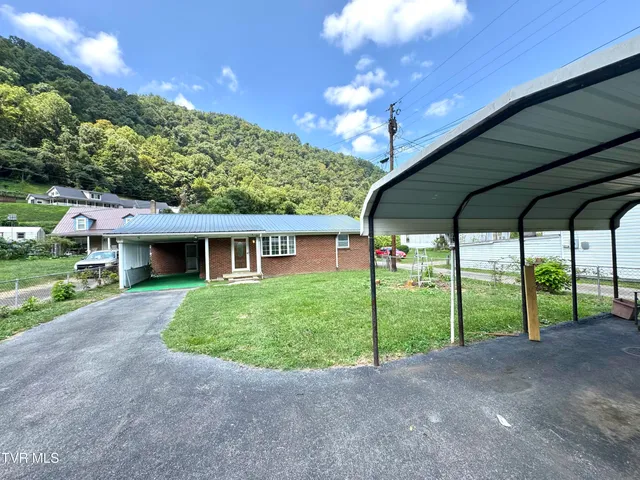 $110,000 | 1104 Little Prater Road, Grundy, VA 24614