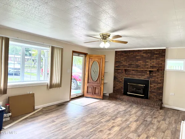 $106,500 | 1104 Little Prater Road, Grundy, VA 24614