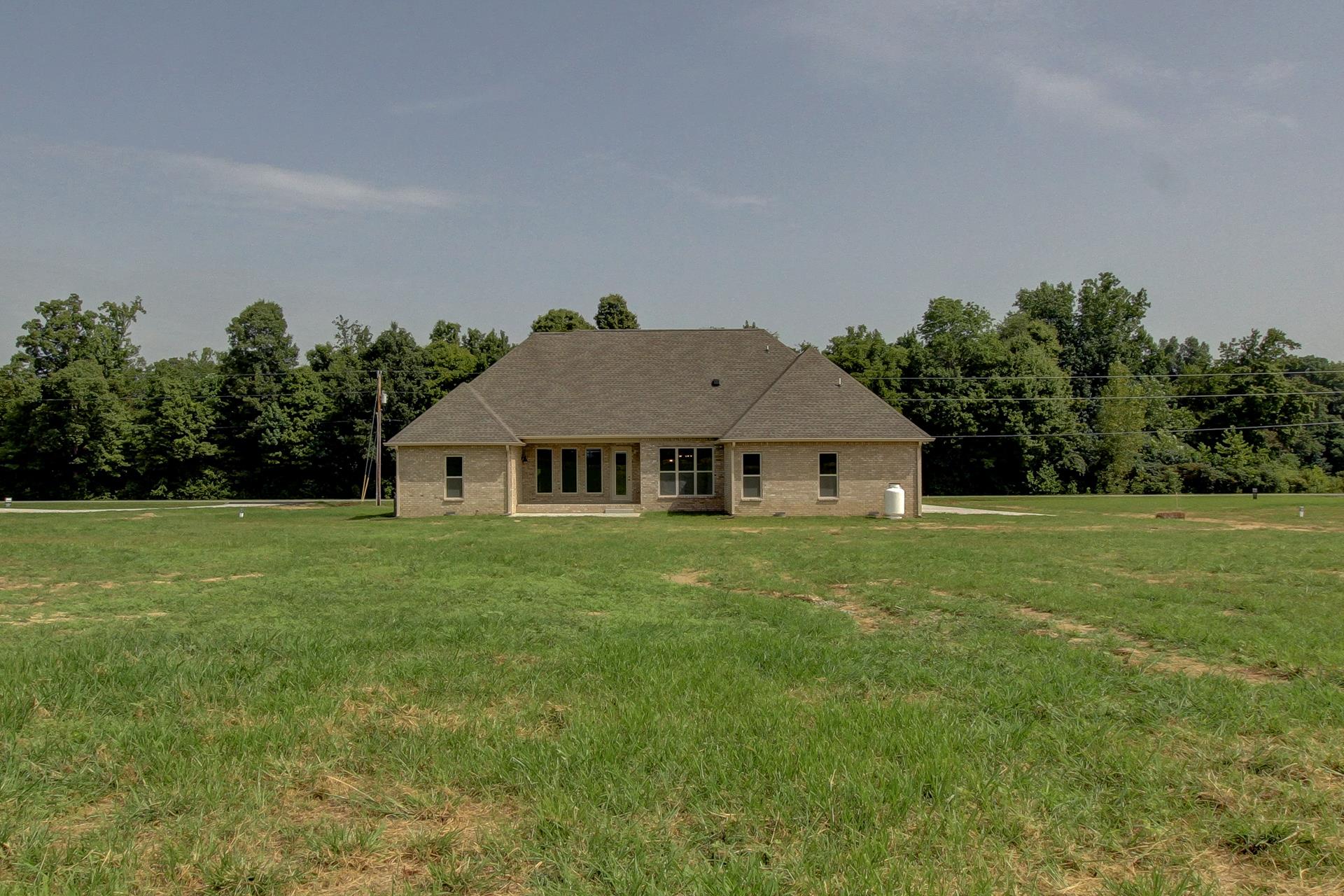 13 Albright Road Clarksville, TN 37043 - Photo 3 of 21 Gallery Image 3