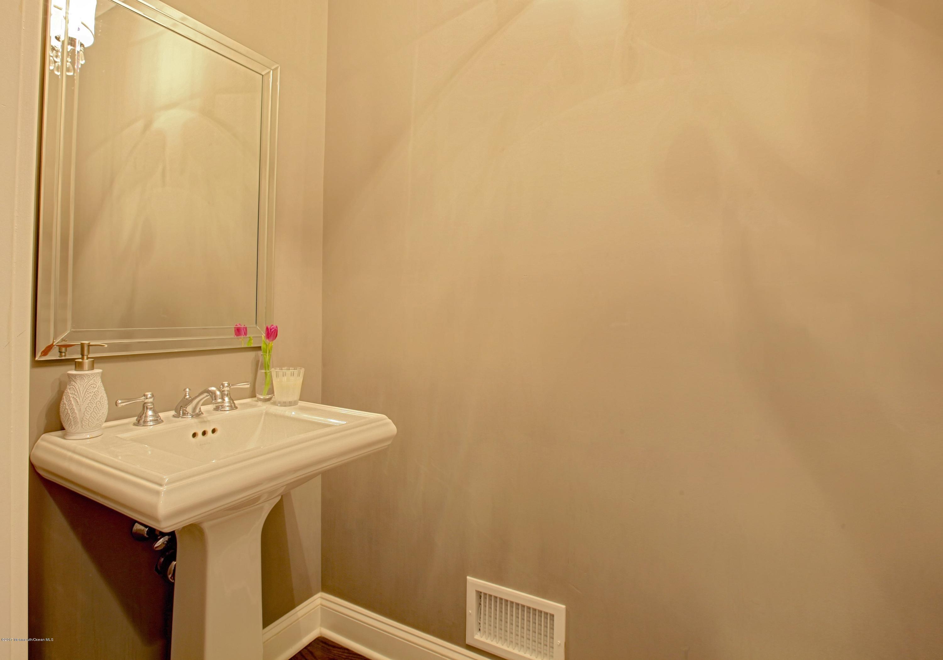12 Winding Way Little Silver, NJ 07739 - Photo 13 of 24 015_Powder Room