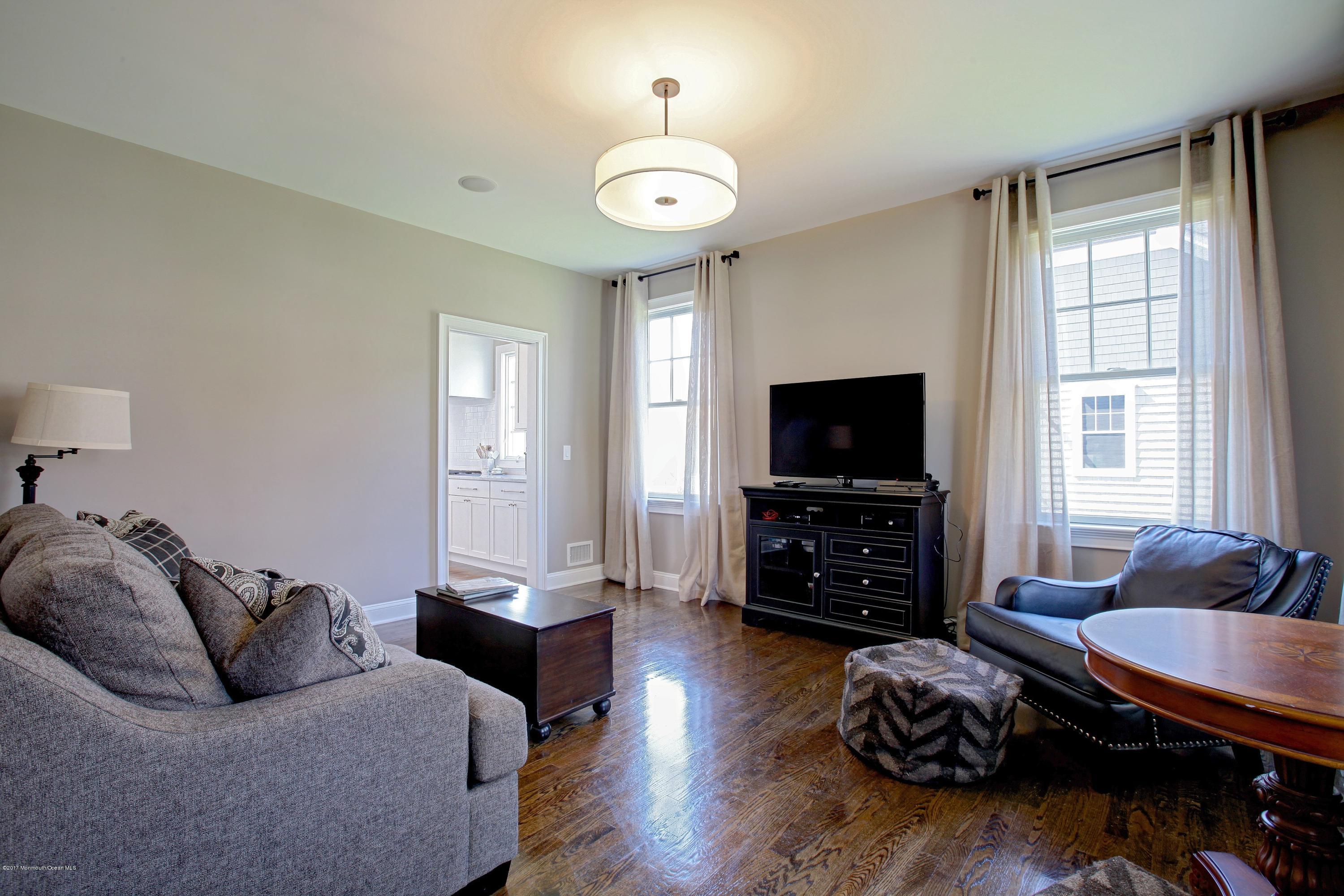 12 Winding Way Little Silver, NJ 07739 - Photo 4 of 24 006_Living