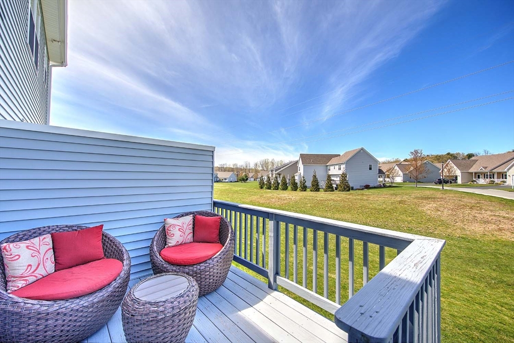 31 Streamview Drive, Unit 31 Cumberland, RI 02864 - Photo 11 of 22