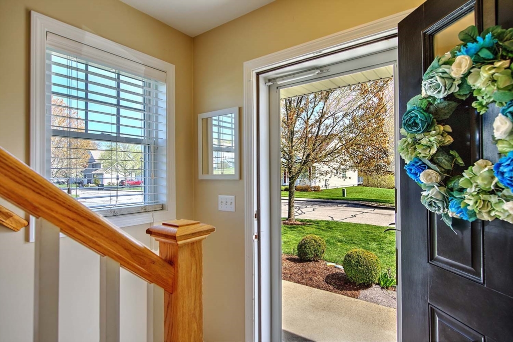 31 Streamview Drive, Unit 31 Cumberland, RI 02864 - Photo 2 of 22
