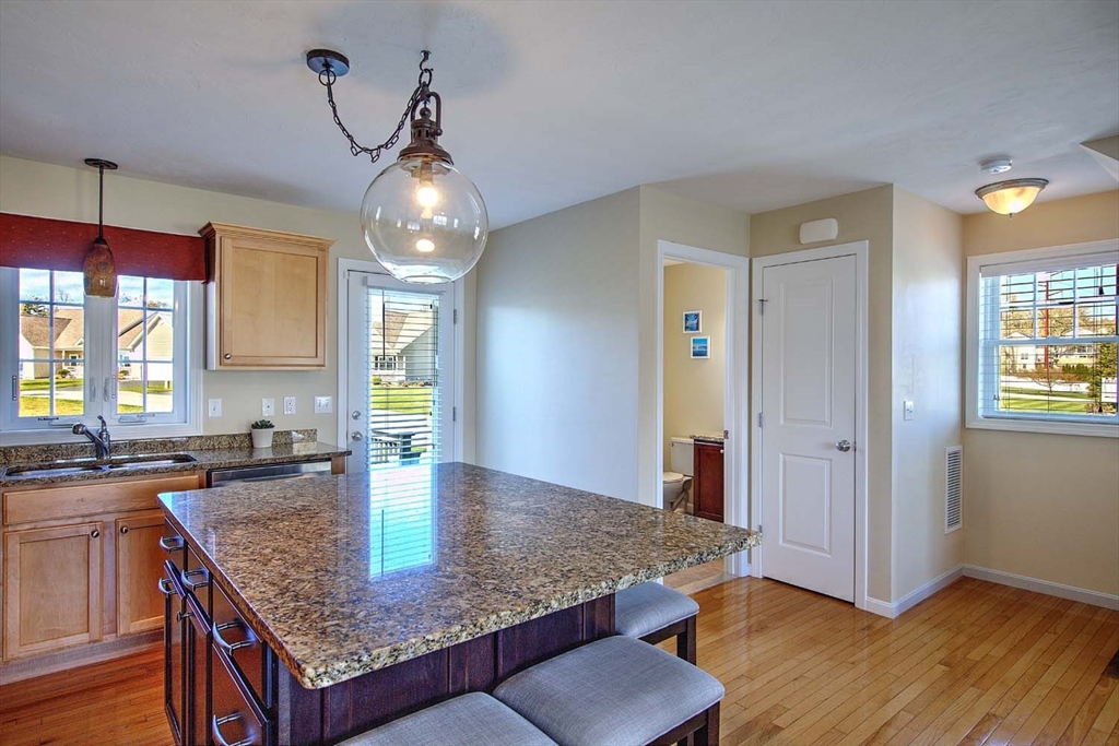 31 Streamview Drive, Unit 31 Cumberland, RI 02864 - Photo 3 of 22