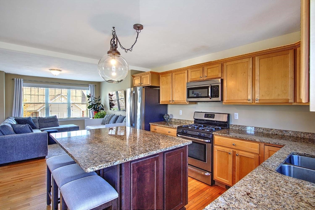 31 Streamview Drive, Unit 31 Cumberland, RI 02864 - Photo 5 of 22