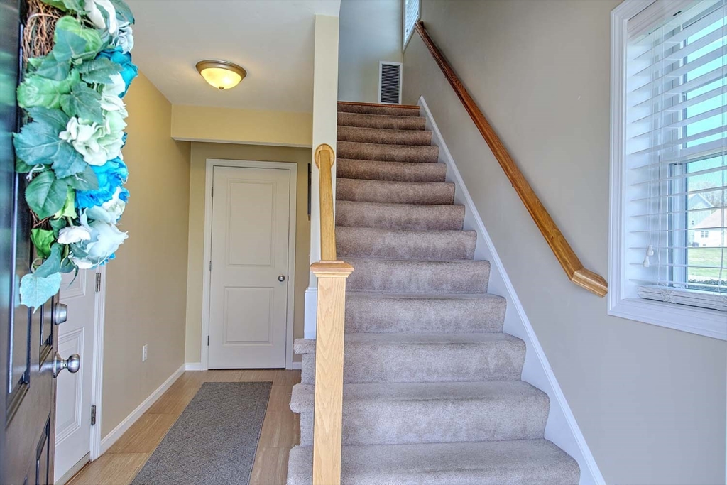 31 Streamview Drive, Unit 31 Cumberland, RI 02864 - Photo 9 of 22