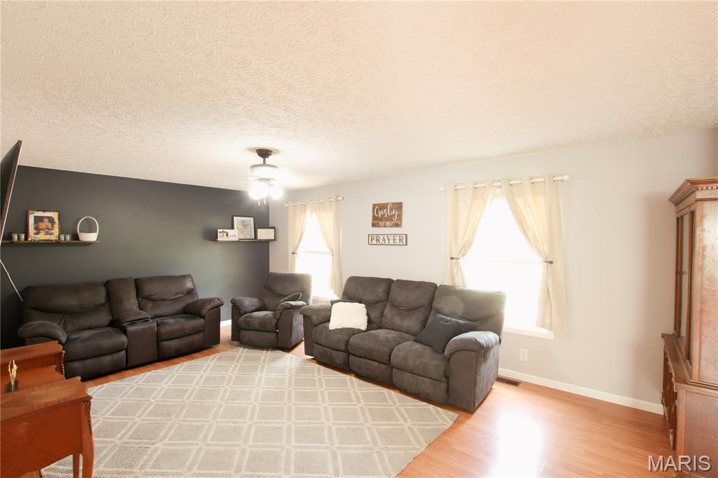 5294 Farrell Road Gerald, MO 63037 - Photo 5 of 37