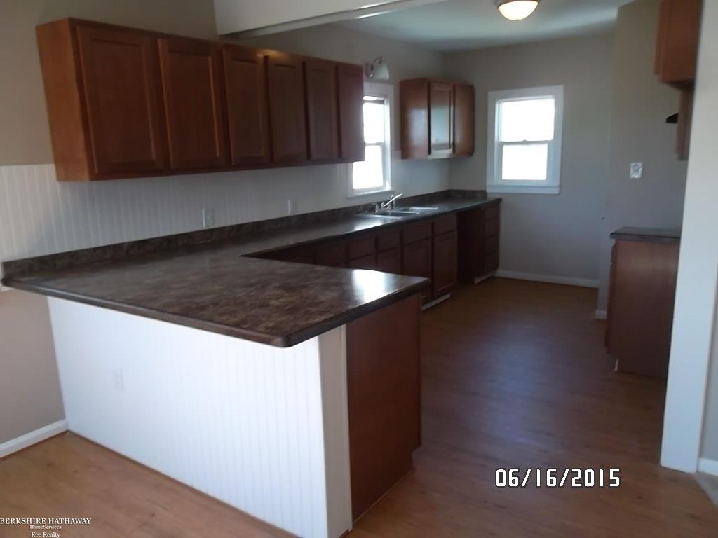 3627 Vincent Road North Street, MI 48049 - Photo 3 of 25 31273736-2.JPG