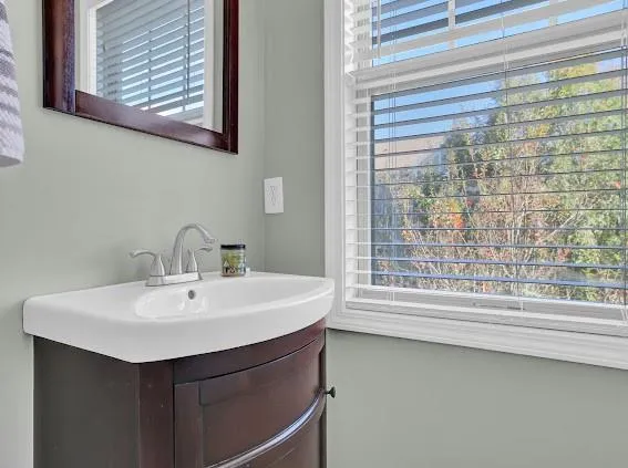 $435,000 | 1960 Sterling Oaks Circle Northeast, Atlanta, GA 30319