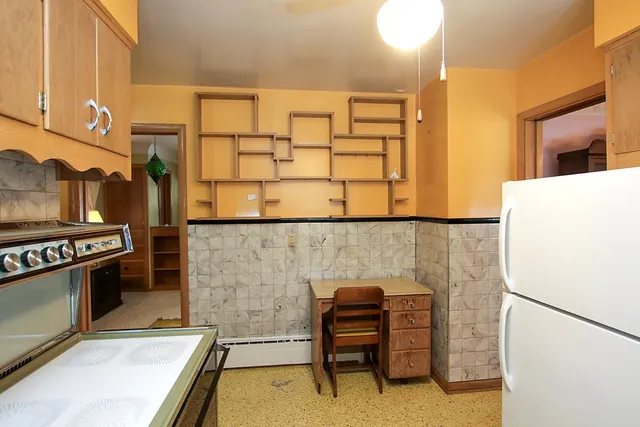 $169,900 | 409 Summit Avenue, Silver Lake, MN 55381