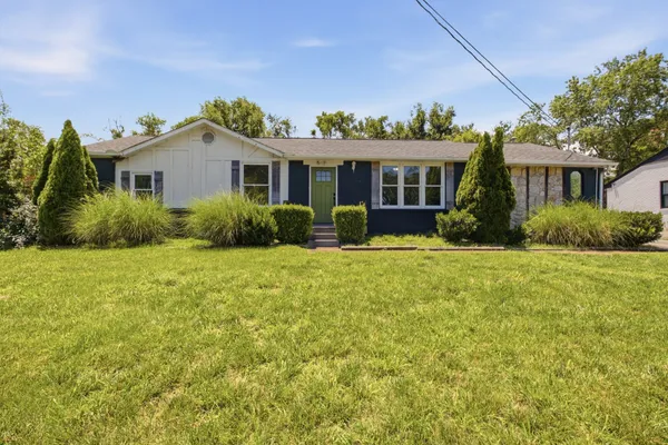 $2,695 | 547 Harding Place, Nashville, TN 37211