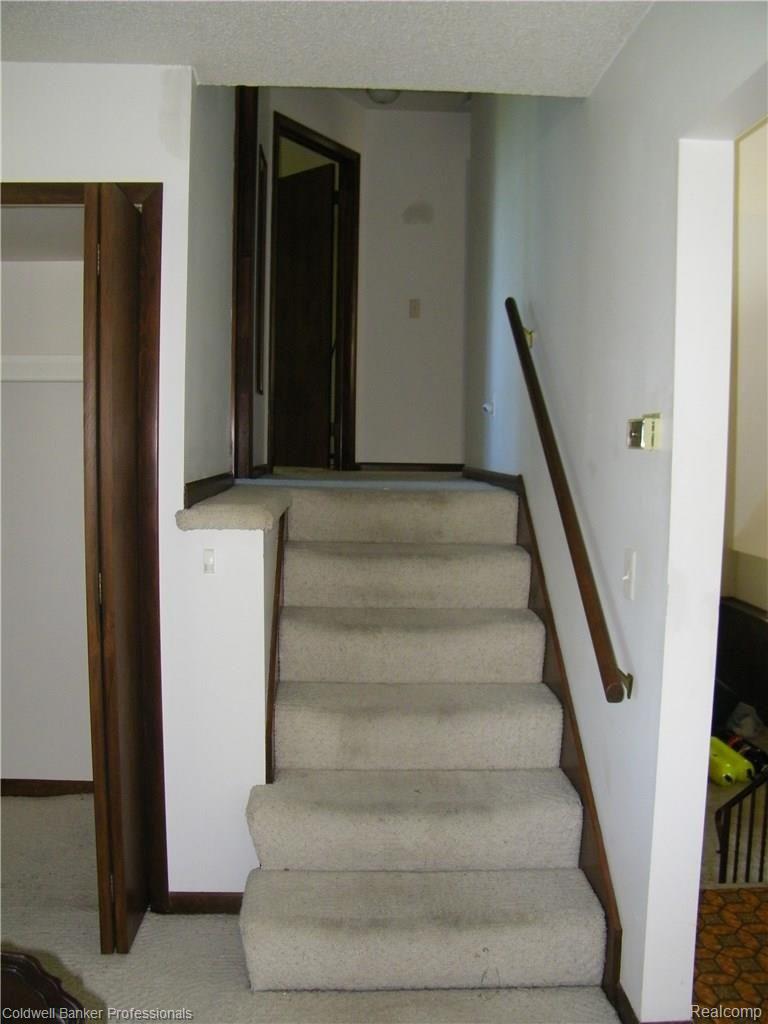 5344 Fish Lake Road North Branch, MI 48461 - Photo 11 of 17 100_2700.jpg