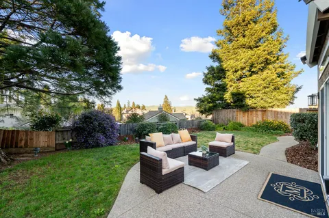 $899,000 | 365 Allen Way, Benicia, CA 94510