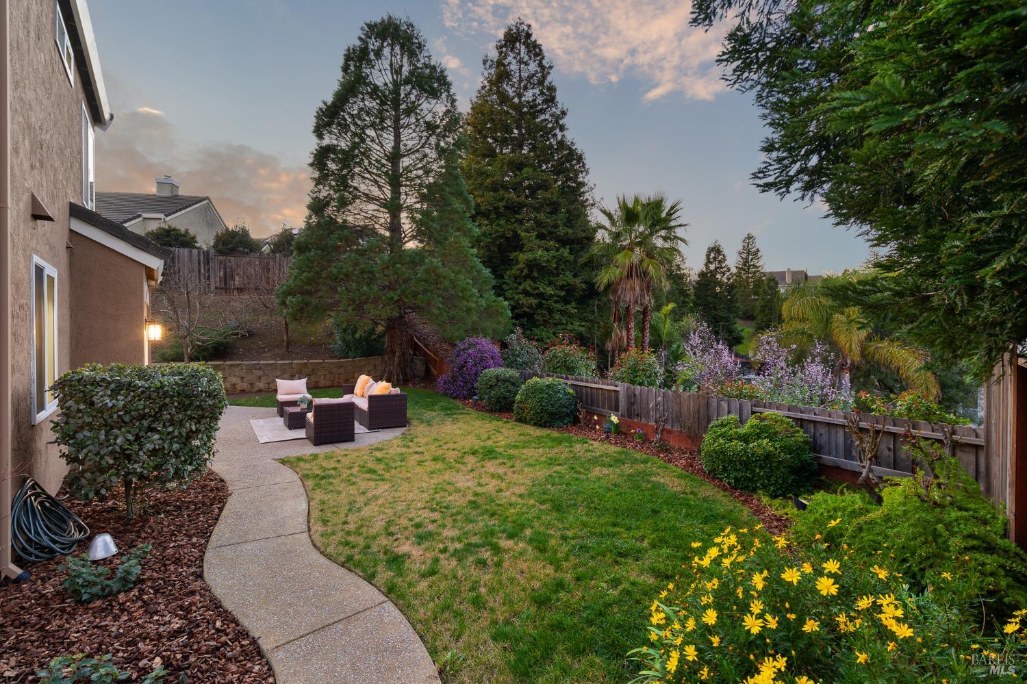 365 Allen Way Benicia, CA 94510 - Photo 8 of 80