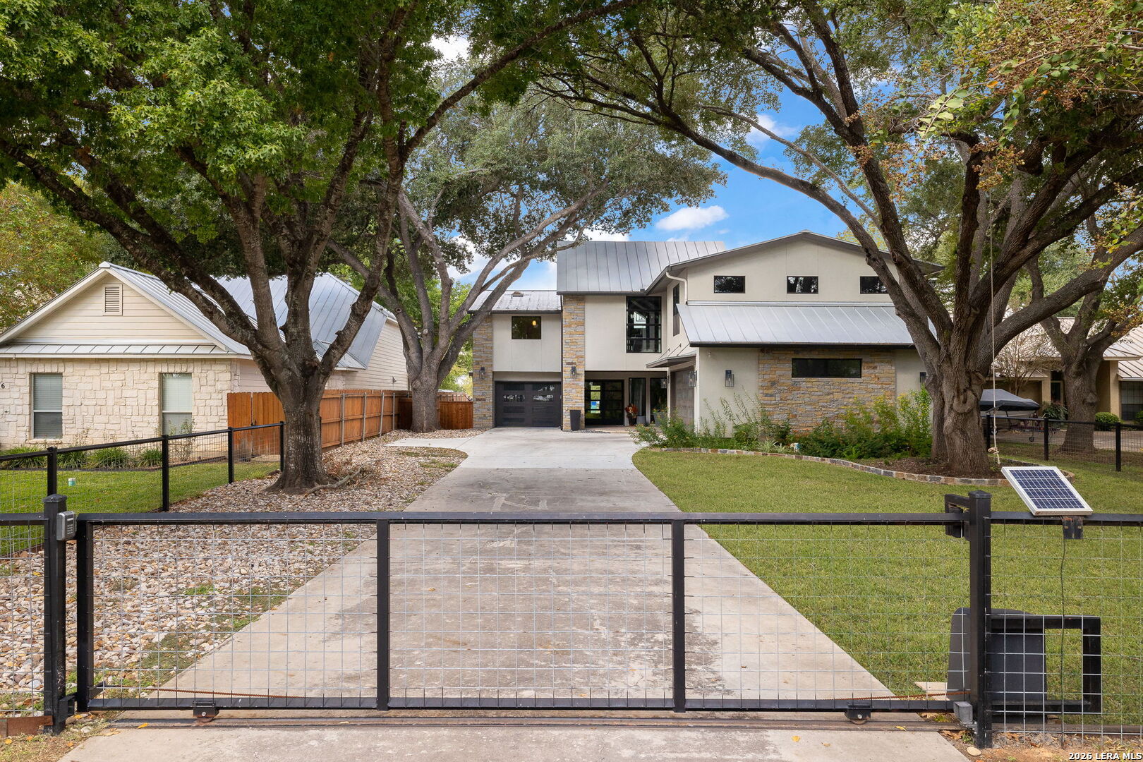 180 Lake Ridge Drive Seguin, TX 78155 - Photo 4 of 50