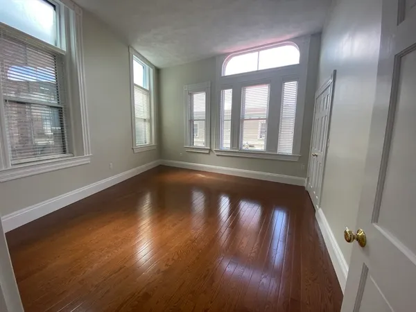 $3,800 | 9 Mt Vernon Street, Unit A, Winchester, MA 01890