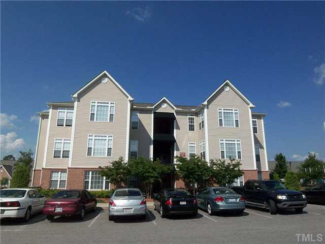 2501 Huntscroft Lane, Unit 101 Raleigh, NC 27617 - Photo 1 of 12 Photo 1