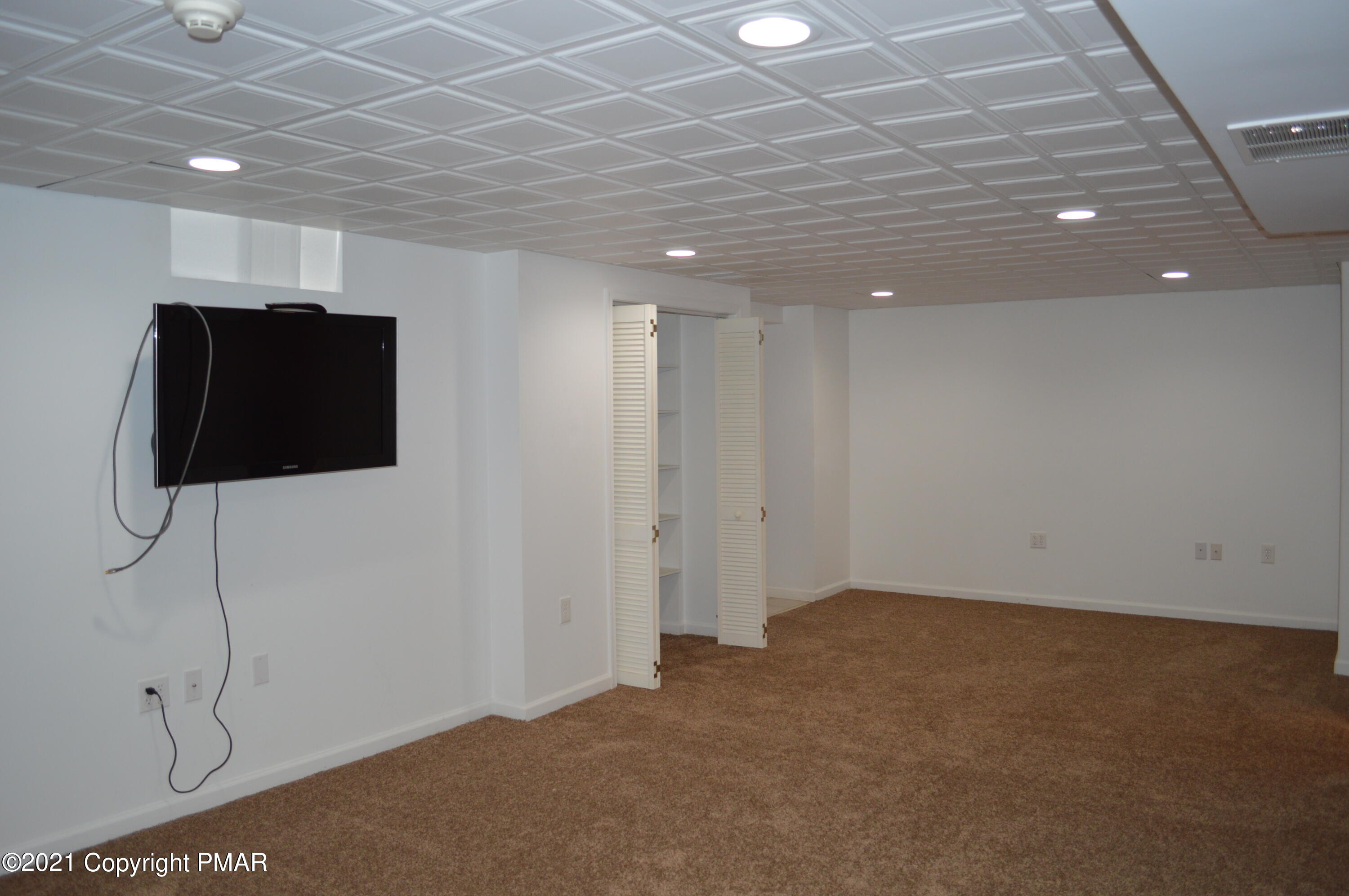217 Haystack Road Henryville, PA 18332 - Photo 31 of 42 Recreation room
