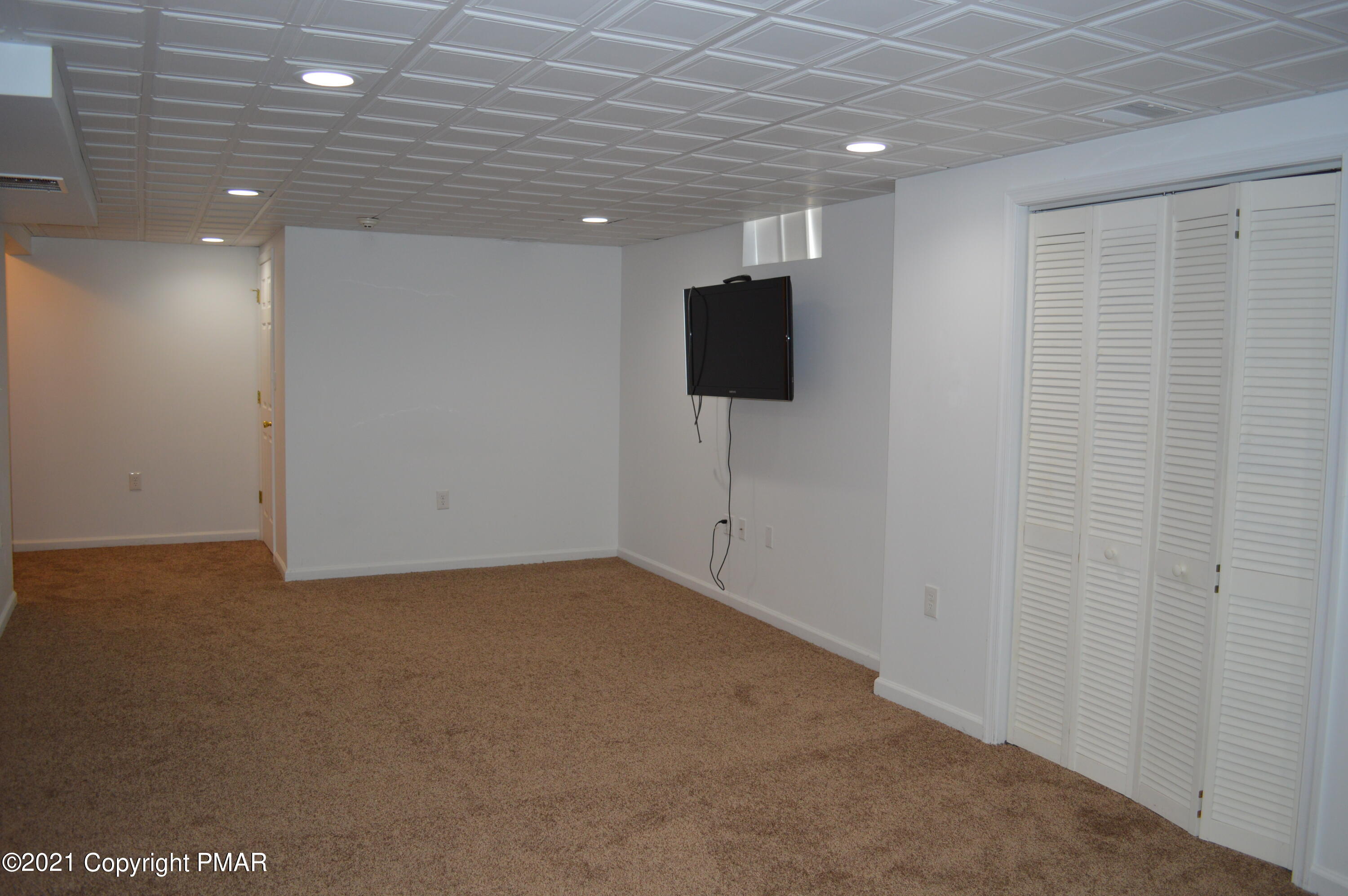 217 Haystack Road Henryville, PA 18332 - Photo 32 of 42 Recreation room2