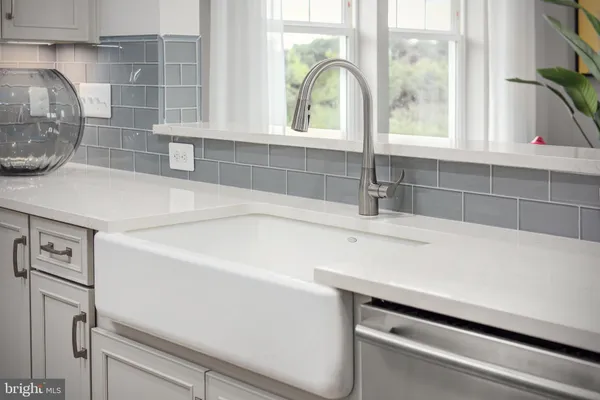 a close view of sink and tap