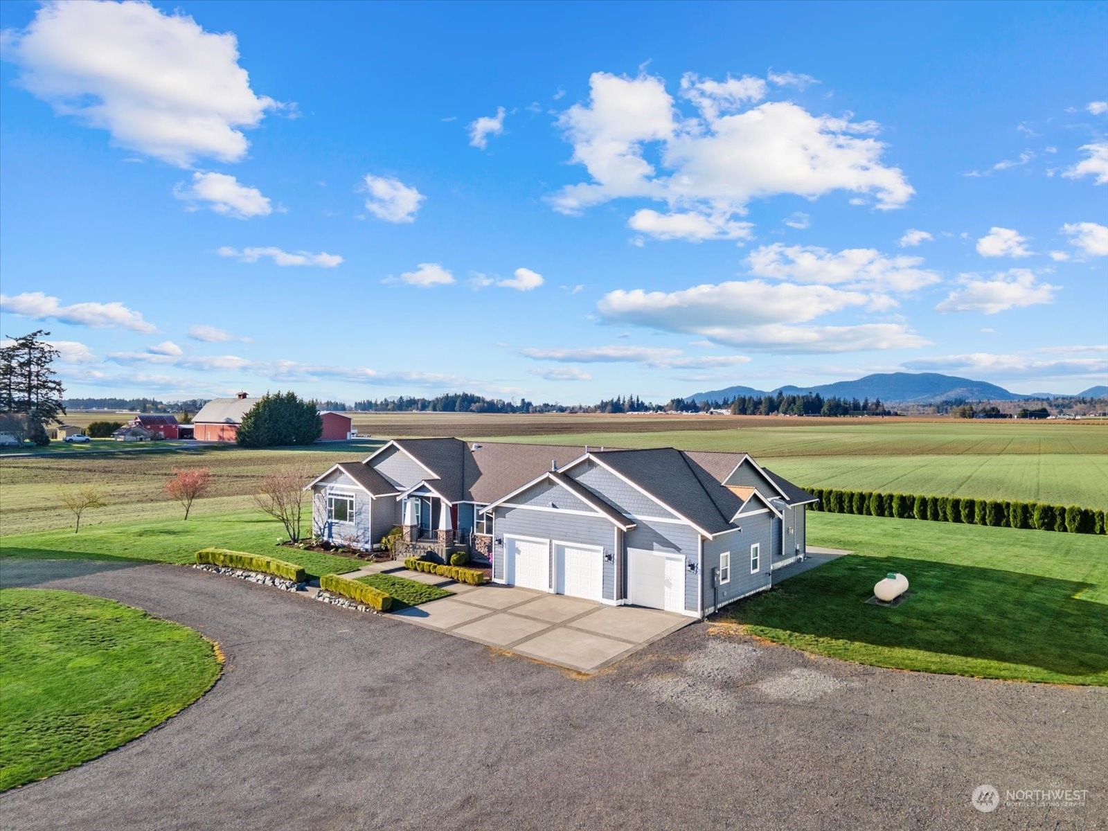17853 Maiben Road Burlington, WA 98233 - Photo 4 of 34 Gallery Image 4