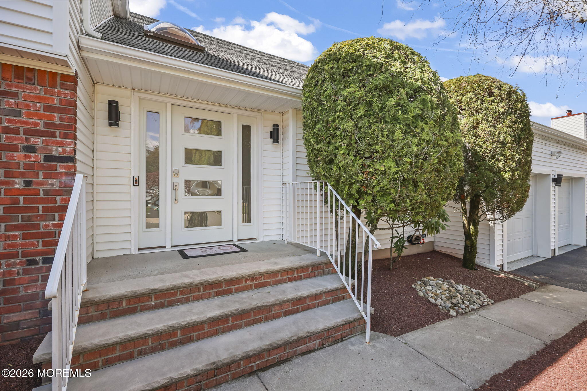 20 Colts Run Marlboro, NJ 07746 - Photo 3 of 44 a view of entryway with a front door