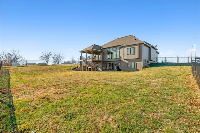 $950,000 | 925 County Road, Liberty, MO 64068