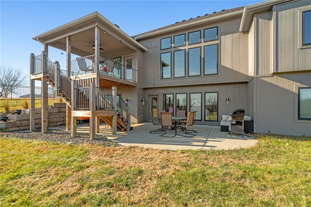 925 County Road Liberty, MO 64068 - Photo 15 of 88