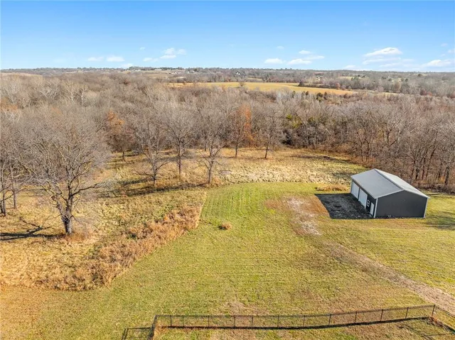 $925,000 | 925 County Road, Liberty, MO 64068