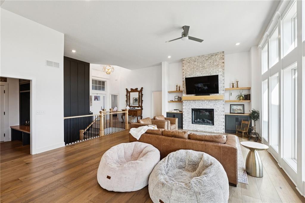 925 County Road Liberty, MO 64068 - Photo 33 of 88