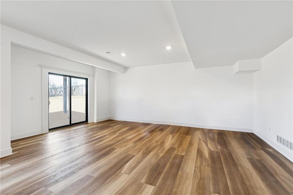 925 County Road Liberty, MO 64068 - Photo 43 of 88