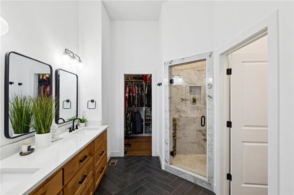 925 County Road Liberty, MO 64068 - Photo 57 of 88