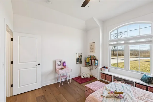 $935,000 | 925 County Road, Liberty, MO 64068