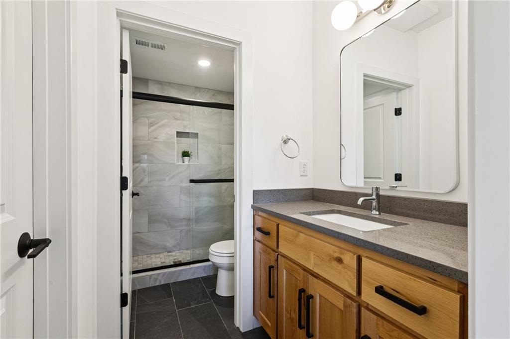 925 County Road Liberty, MO 64068 - Photo 74 of 88