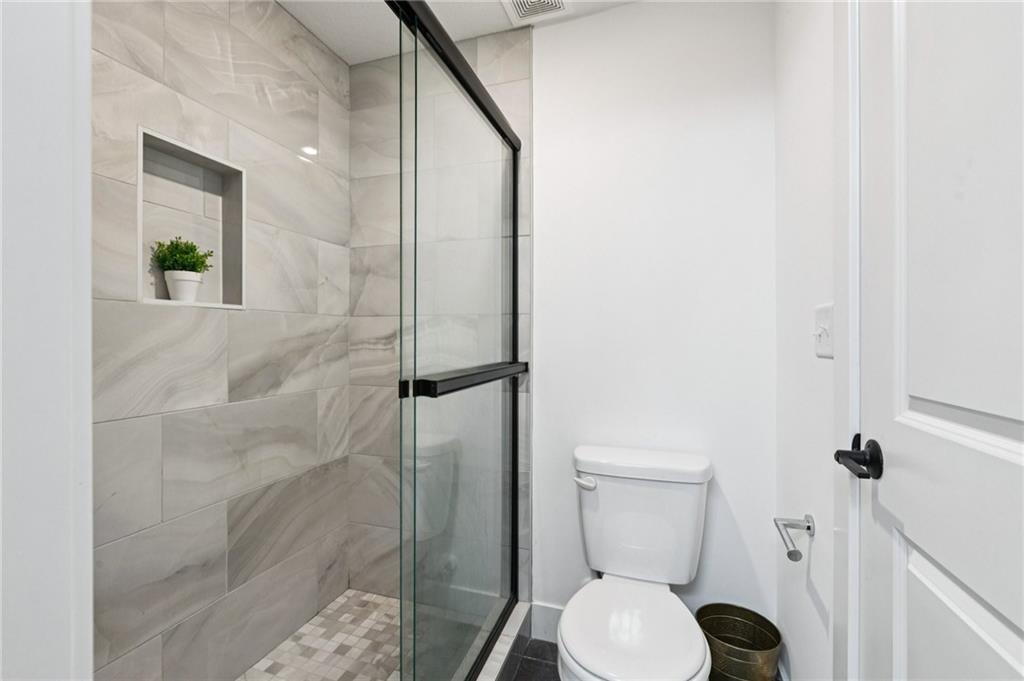 925 County Road Liberty, MO 64068 - Photo 75 of 88