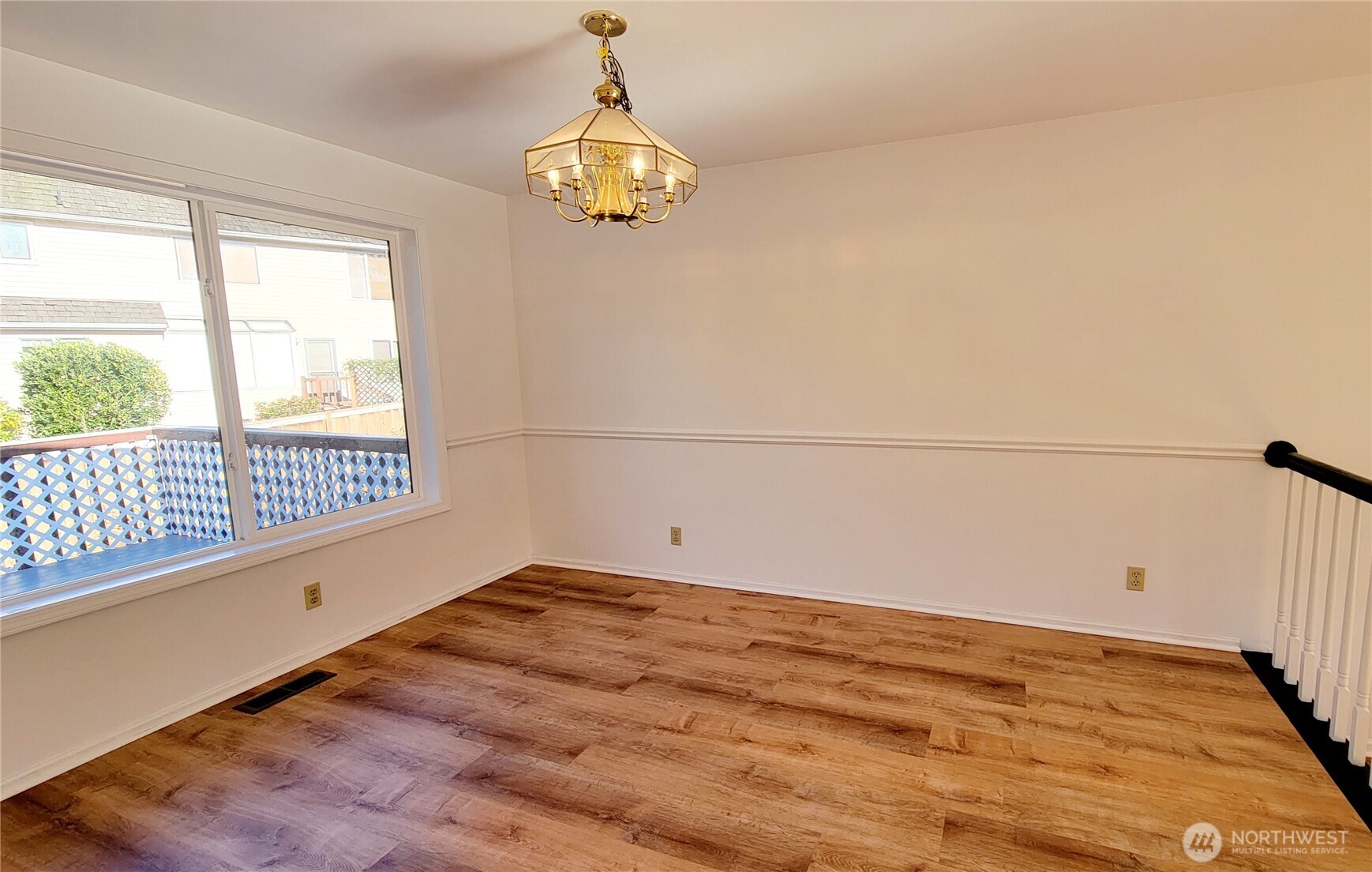 1134 Southwest 333rd Place Federal Way, WA 98023 - Photo 3 of 16