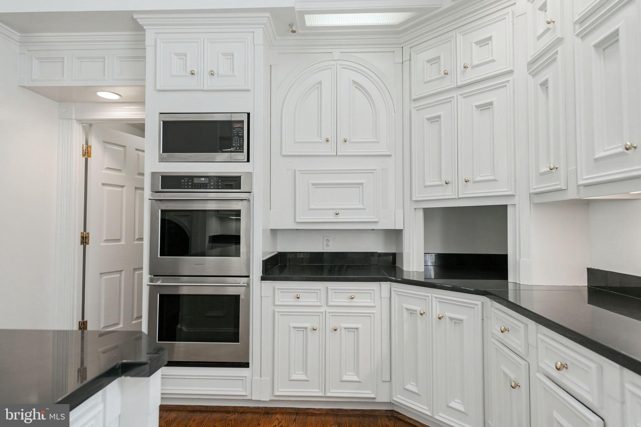 8705 Belmart Road Potomac, MD 20854 - Photo 9 of 59 Gallery Image 9